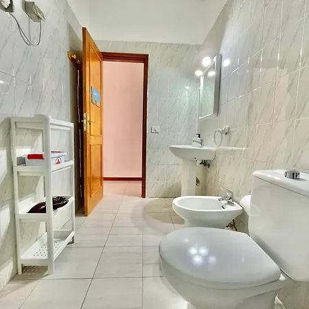 Halley Apartment *